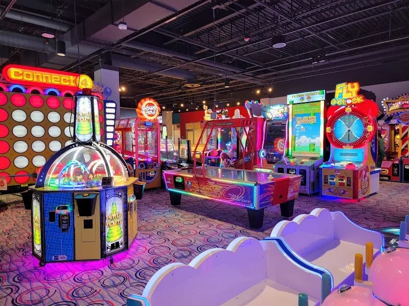 Round1 Bowling & Arcade The Maine Mall amusement center in Portland ME, ME