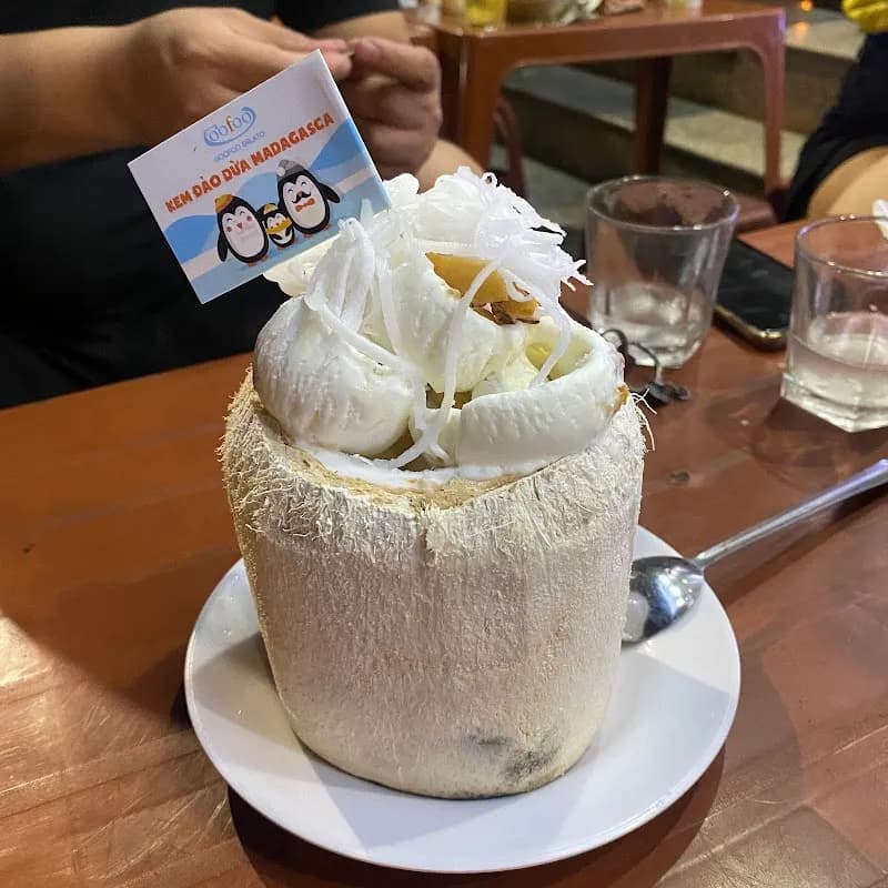 View of Sơn Tây Ice Cream & Dessert Corner in Sơn Tây, HN