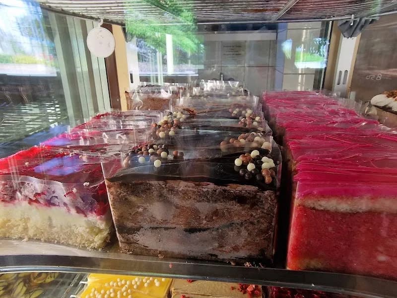 Sütemény Café and Bakery cafe in Törökbálint, Budapest