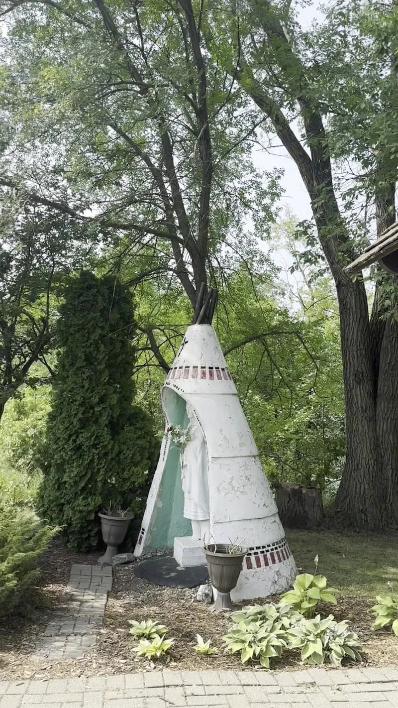 View of Saint Kateri Tekakwitha historia in Hudson, QC