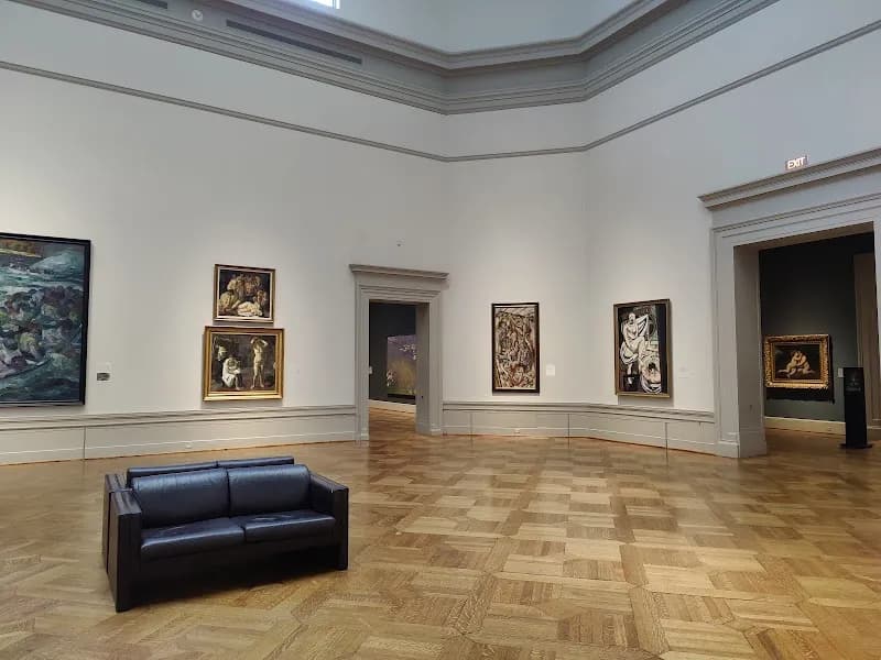 View of Saint Louis Art Museum in St. Louis, MO