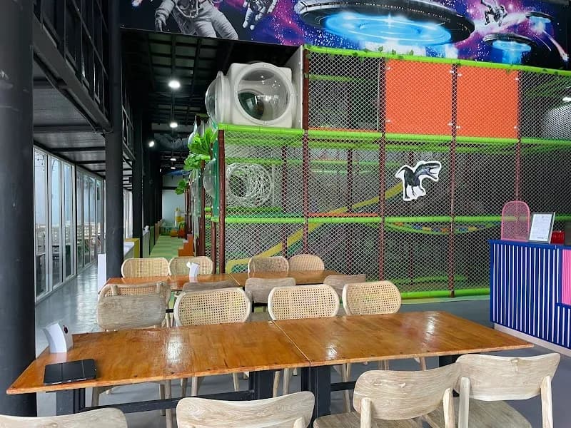 View of Saket Kids Play Center in Doi Saket, CM