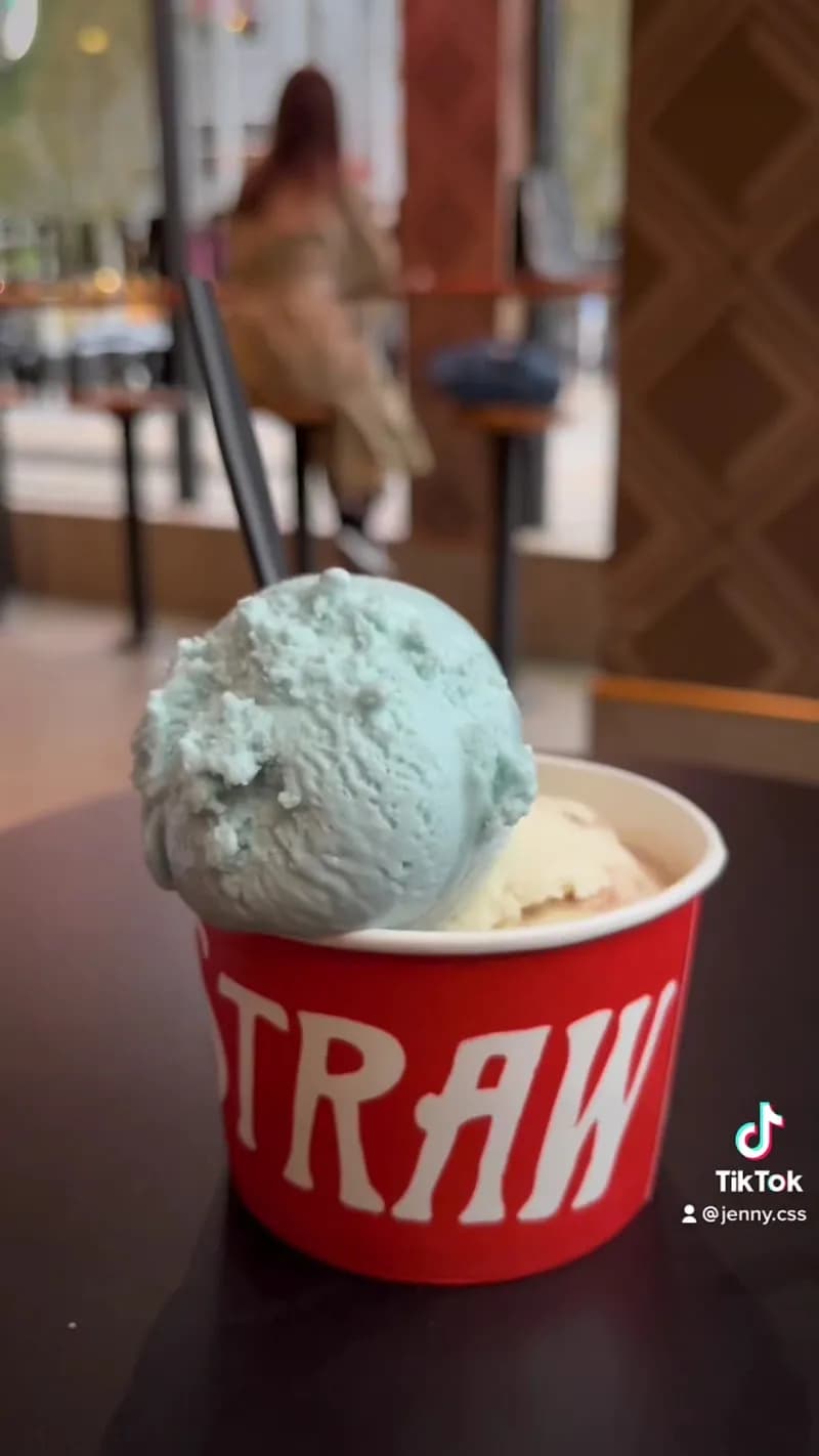 View of Salt & Straw in Edmonds, WA