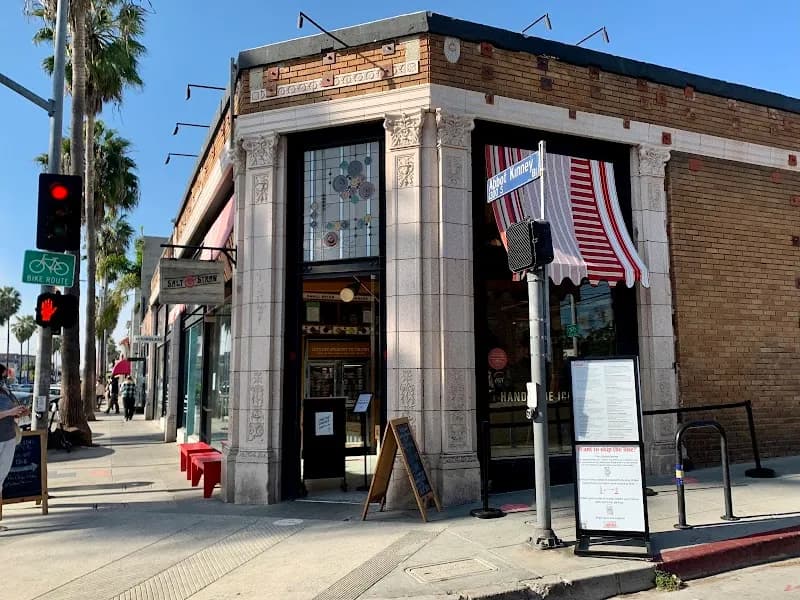 Salt & Straw Ice Cream & Frozen Yogurt in Venice, CA
