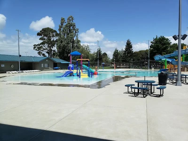 San Leandro Family Aquatic Center swimming pool in San Leandro, CA