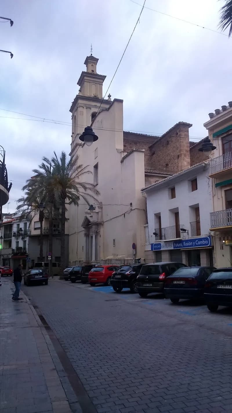 View of San Pedro Apóstol in Buñol, V
