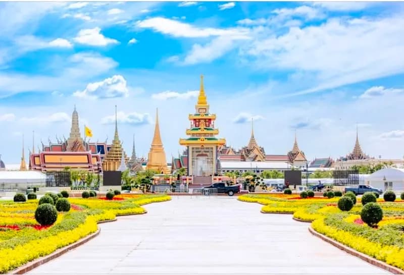 Sanam Luang state park in Dusit, BKK