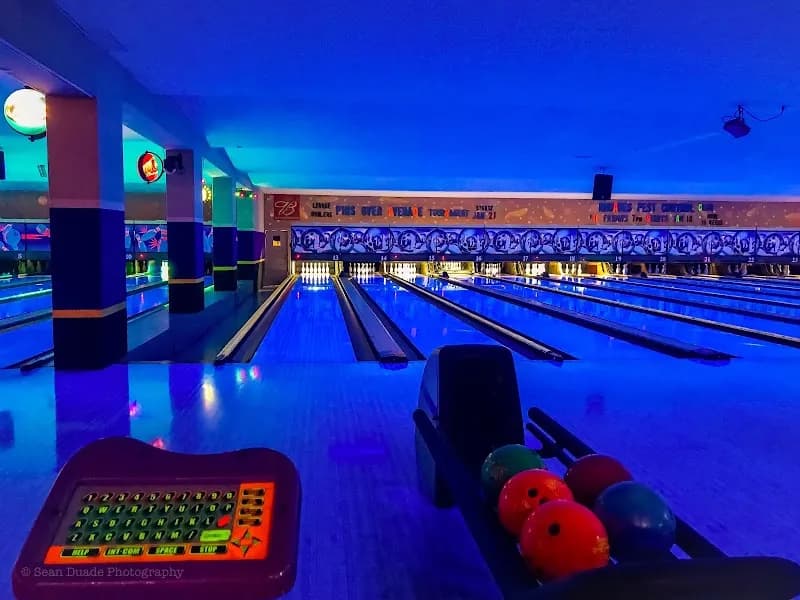 View of Sarasota Lanes in Sarasota, FL