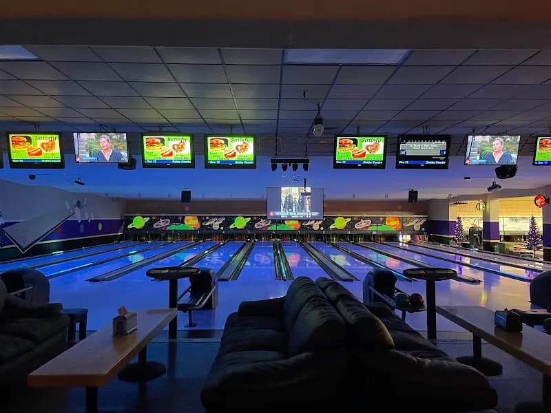 View of Sarasota Lanes in Sarasota, FL