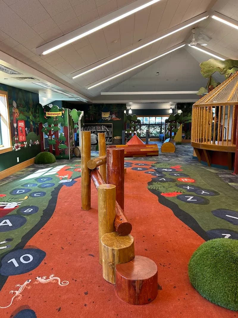 View of Saratoga Library in Saratoga, CA