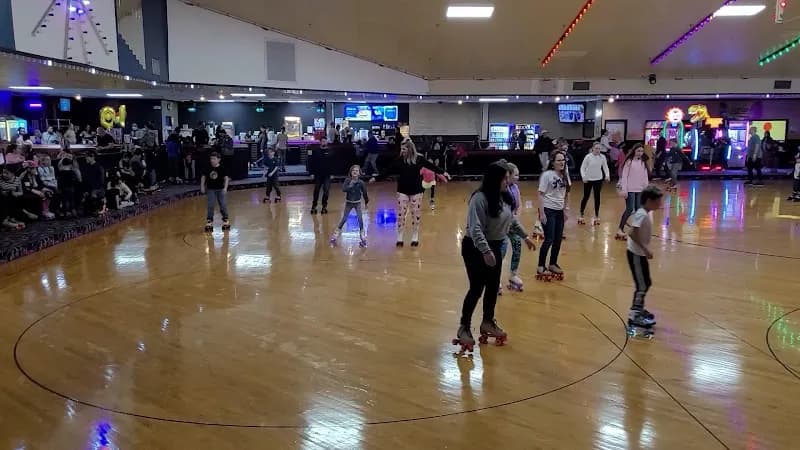View of Semoran Skateway in Longwood, FL