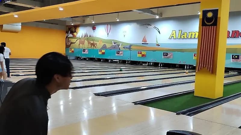 View of Shah Alam Bowling Alley in Shah Alam, SG