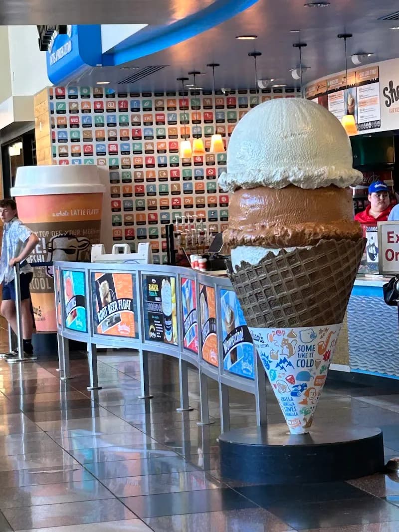 View of Sheridan's Frozen Custard in Leawood, KS