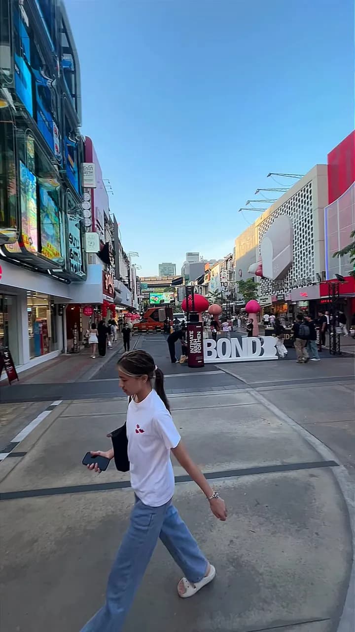 View of Siam Square in Siam Paragon / Siam, BKK