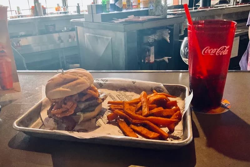 View of Sickies Garage Burgers & Brews in Papillion, NE