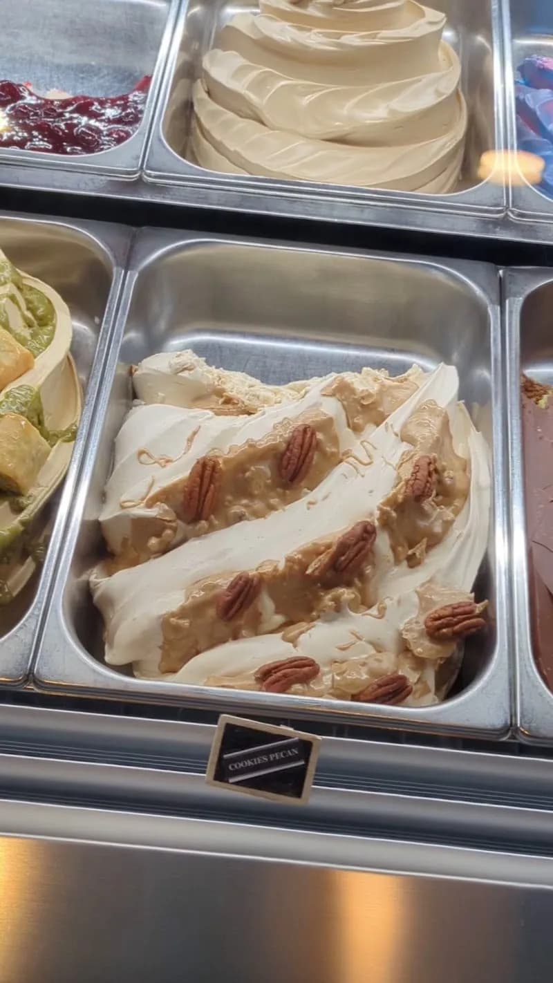 View of Sidab Cafe & Ice Cream in Sidab, Muscat