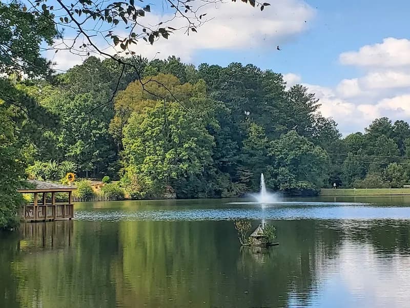 Sims Lake Park Suwanee park in Suwanee, GA
