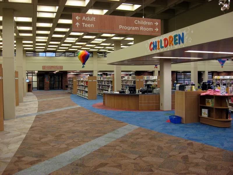 View of Siouxland Libraries Downtown Library in Sioux Falls, SD
