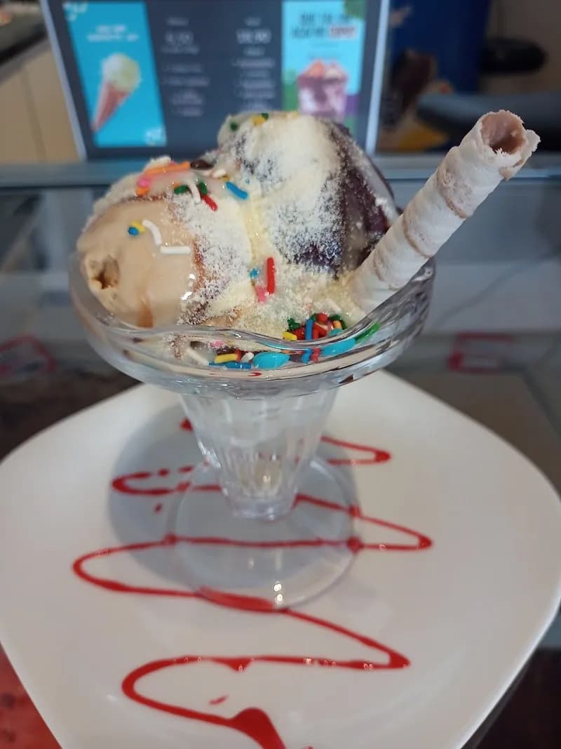 View of Sorveteria Andersonbar in Santo André, SP