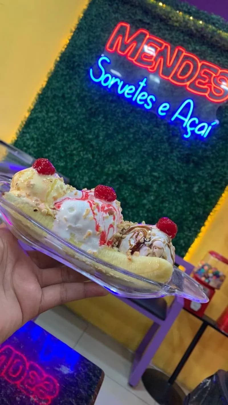 Sorveteria Saraiva Mendes Ice Cream & Frozen Yogurt in Embu das Artes, SP