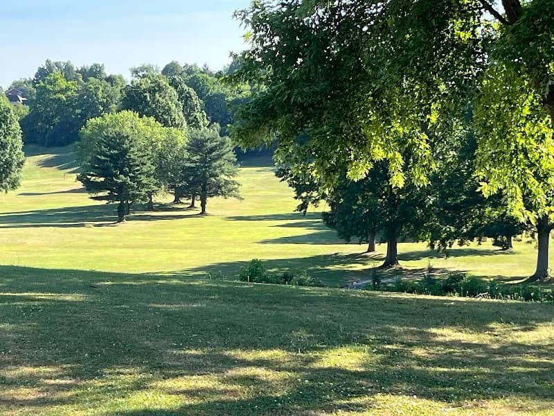 South Hills Golf Course point of interest in Charleston, WV
