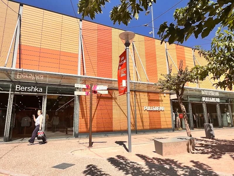 Spata Central Park park in Spata, AT