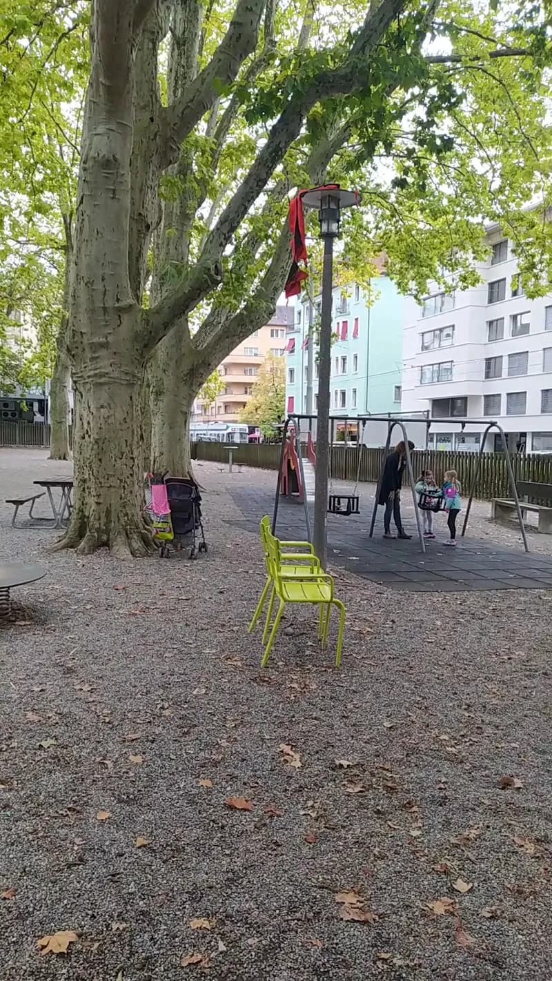 View of Spielplatz at GZ Riesbach in Thalwil, ZH