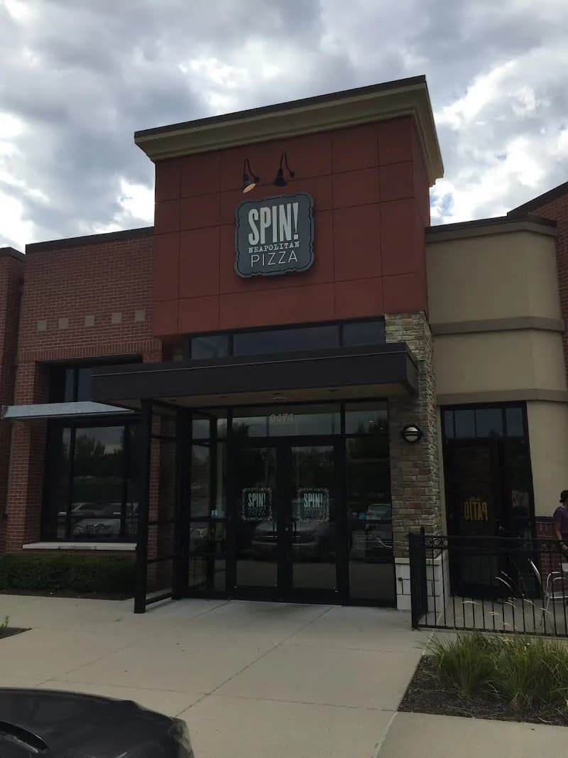 SPIN! Pizza Pizza in Lenexa, KS