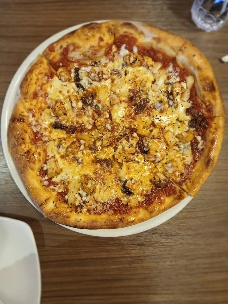 View of SPIN! Pizza in Lenexa, KS