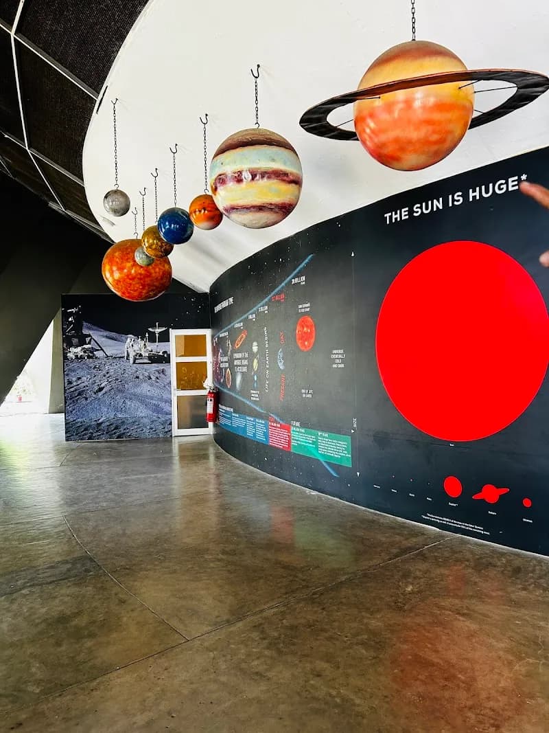 View of Sri Lanka Planetarium in Colombo 3, WP