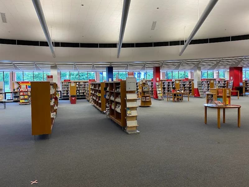 View of St. Louis County Library - Clark Family Branch in Ladue, MO