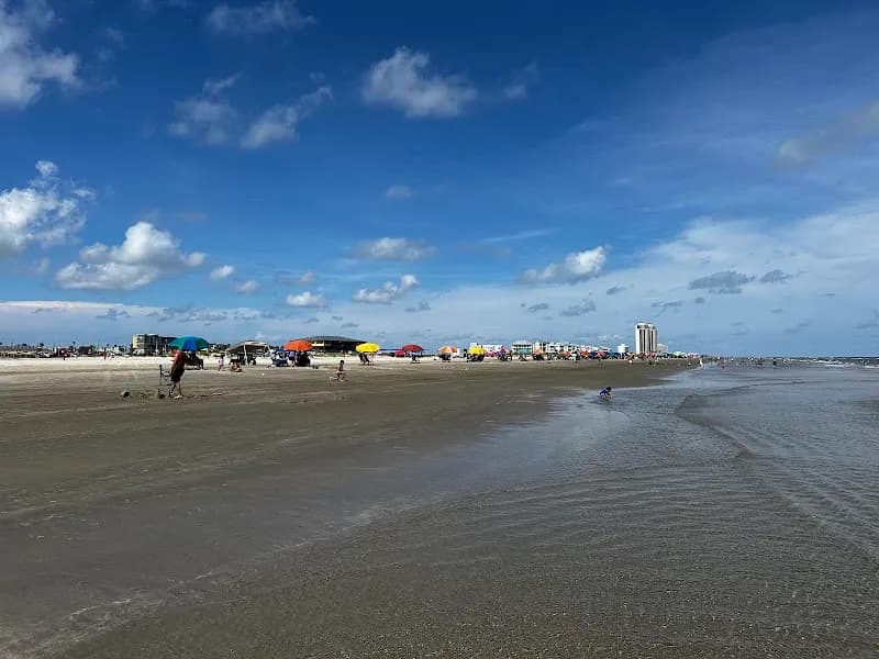 Stewart Beach beach in Galveston, TX