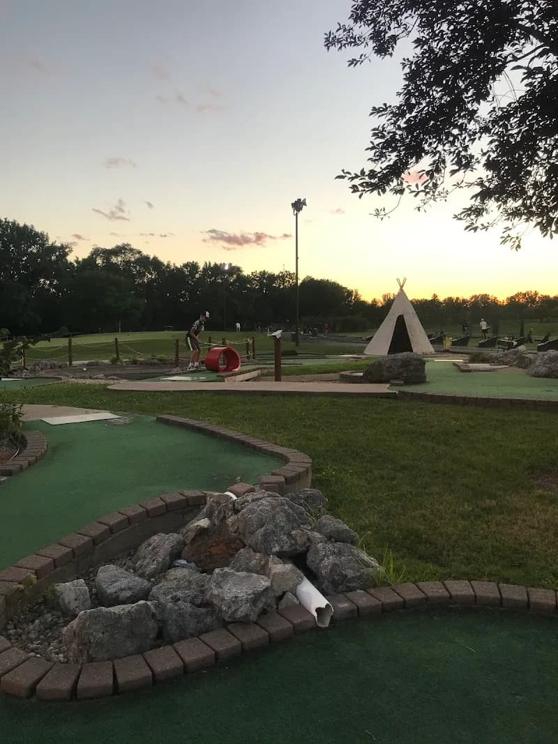 View of Stony Creek Golf Course, Restaurant & Banquet Facility in Oak Lawn, IL