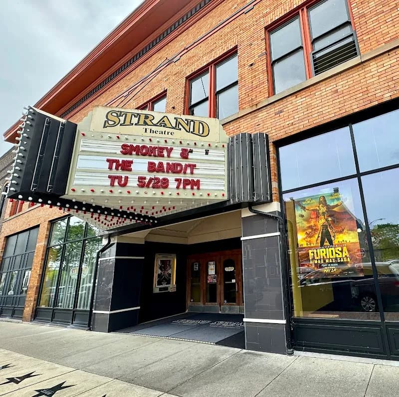 View of Strand Theatre in Delaware, OH
