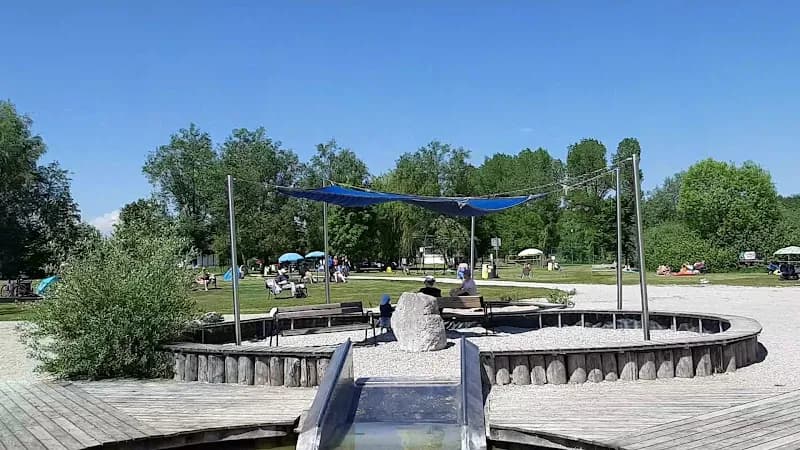 View of Strandbad & Camping Seekirchen in Seekirchen am Wallersee, Salzburg