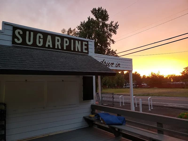 Sugarpine Drive-In restaurant in Troutdale, OR
