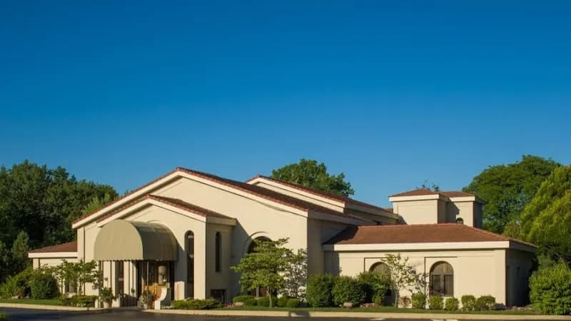 Sunset Cemetery funeral home in North Olmsted, OH