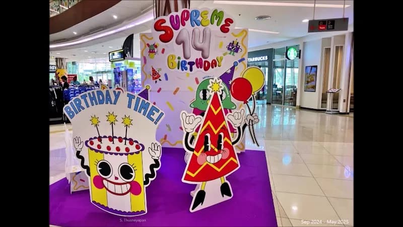 View of Supreme in Samsen, BKK