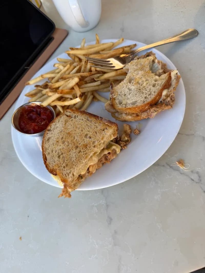 View of Sweet Butter Kitchen in Studio City, CA