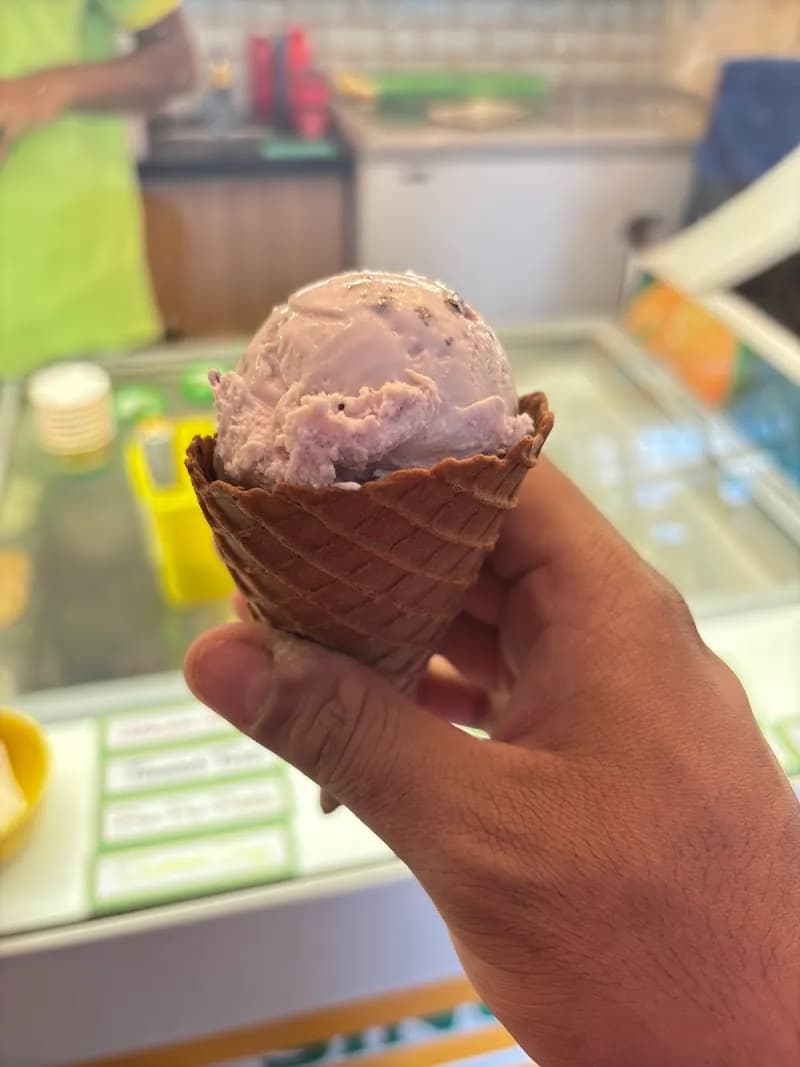 View of Sweet Dreams Ice Cream Parlor in Dombivali, MH