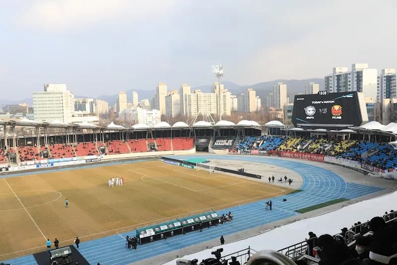 View of Tancheon Park in Seongnam, GG
