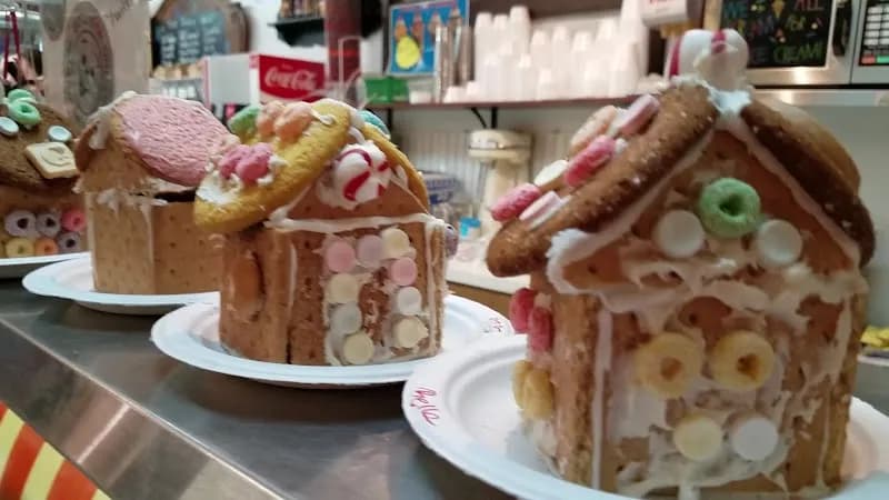 View of Tates Original Old Fashioned Ice Cream Shop in La Grange, IL