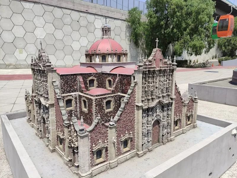 Temático Tlalnepantla "Mini Mundos" Park tourist attraction in Tlalnepantla, Edomex
