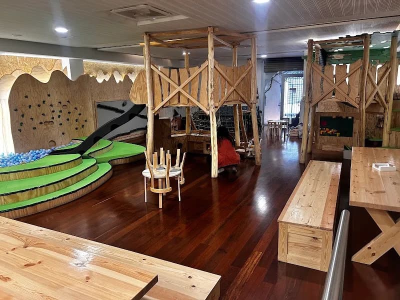 Tembo family brunch indoor playground in Sant Cugat del Vallès, CT