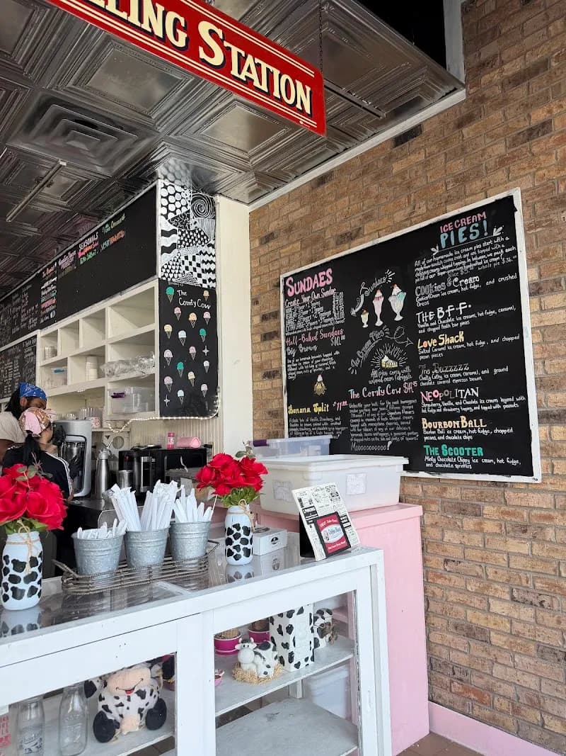 View of The Comfy Cow in St. Matthews, KY