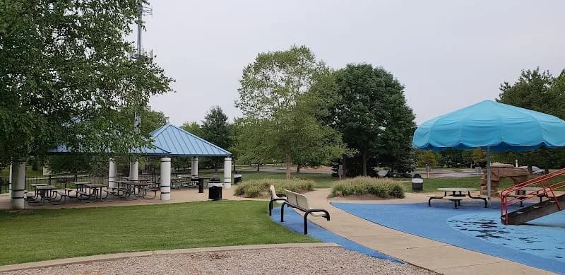 View of The Pointe at Ballwin Commons in Ballwin, MO