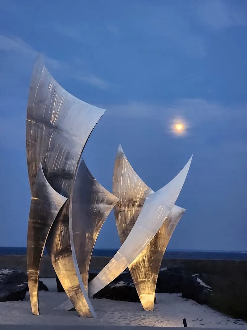 View of The War Memorial in Grosse Pointe, MI