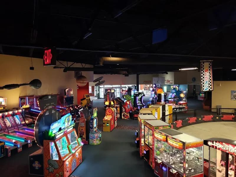 THE WEB Extreme Entertainment amusement center in Cincinnati, OH