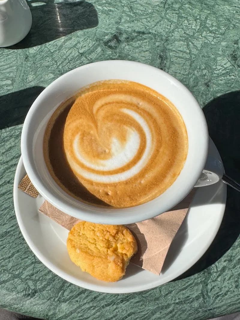 View of To Mikro Cafe in Kifisia, AT