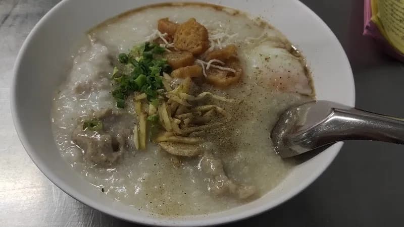 View of Ton Payom Local Cafes in Ton Payom, CM